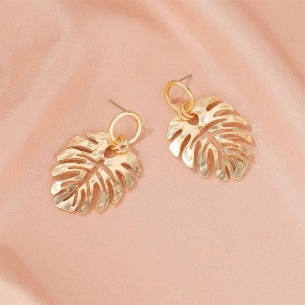 Golden Ladies Dangle Leaf Earrings